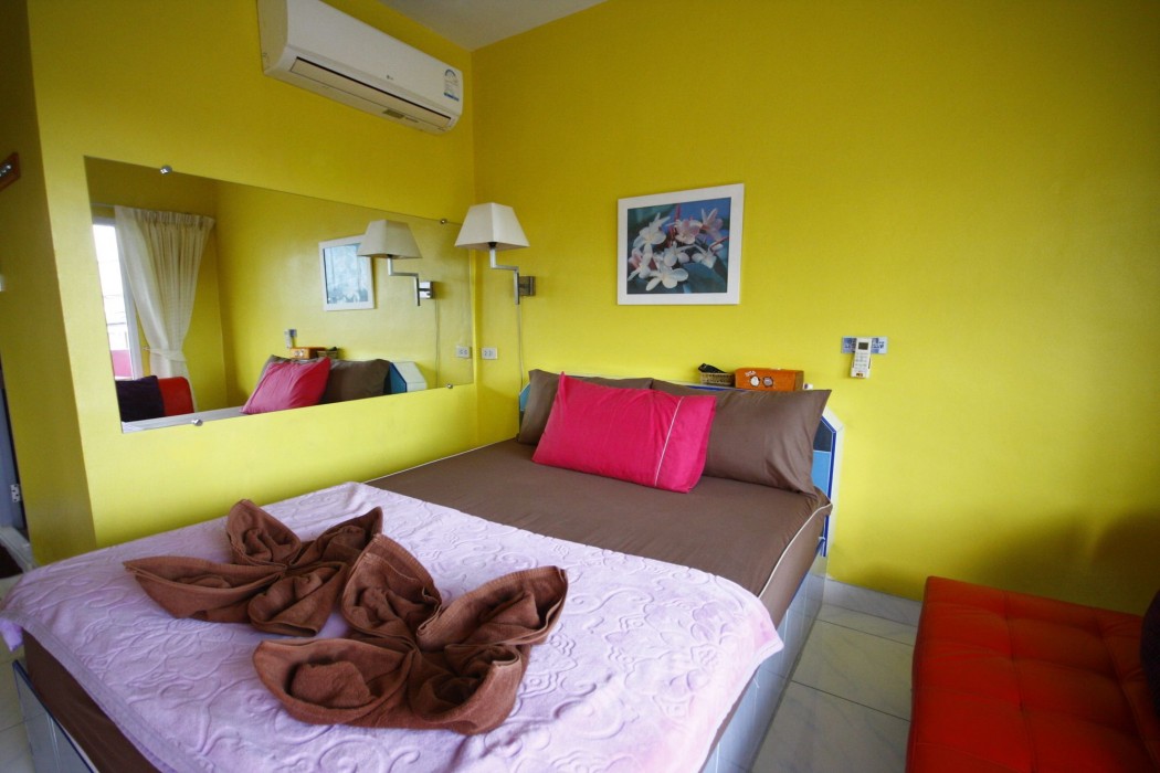 Baan Navy Hotel 36/64