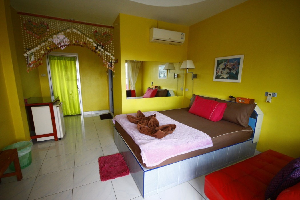 Baan Navy Hotel 40/64