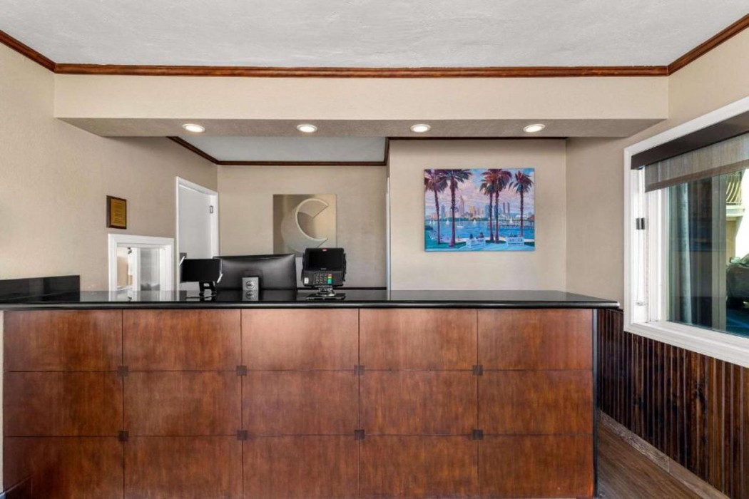 Comfort Inn San Diego Airport At The Harbor 6/31
