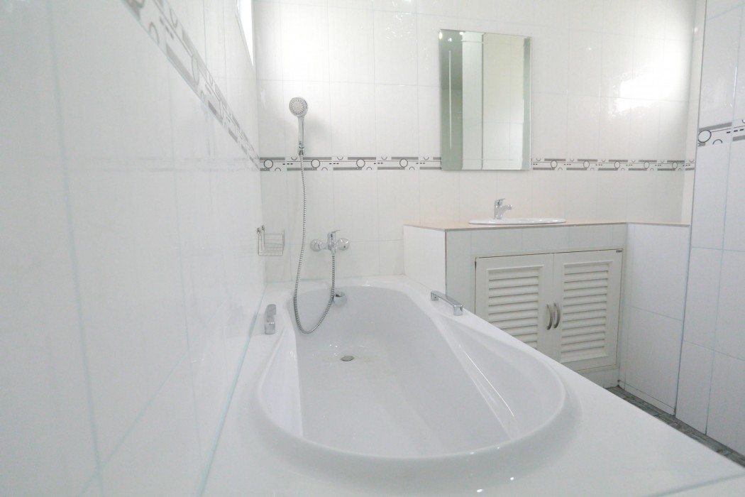 V Residence 28/53