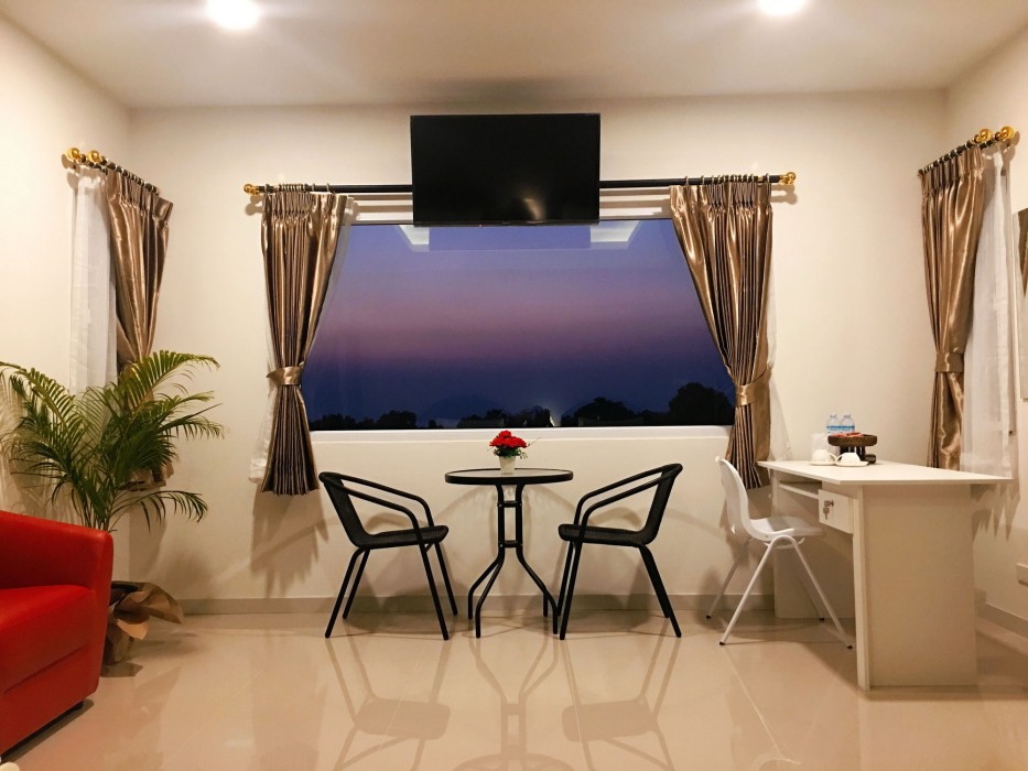 Baan Hinwong 36/65