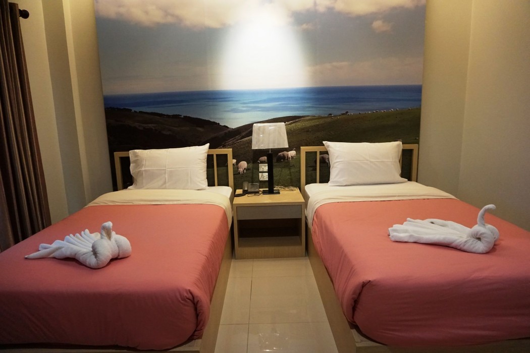 Morage Hotel 26/81