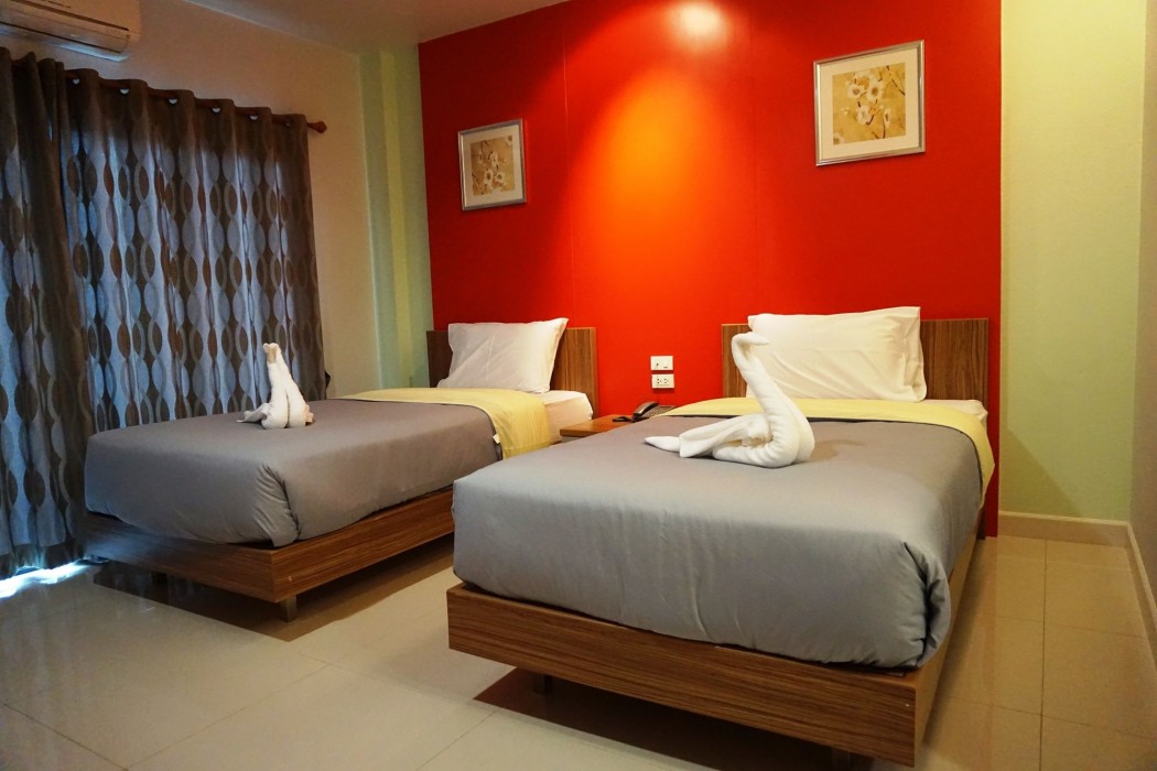 Morage Hotel 48/81