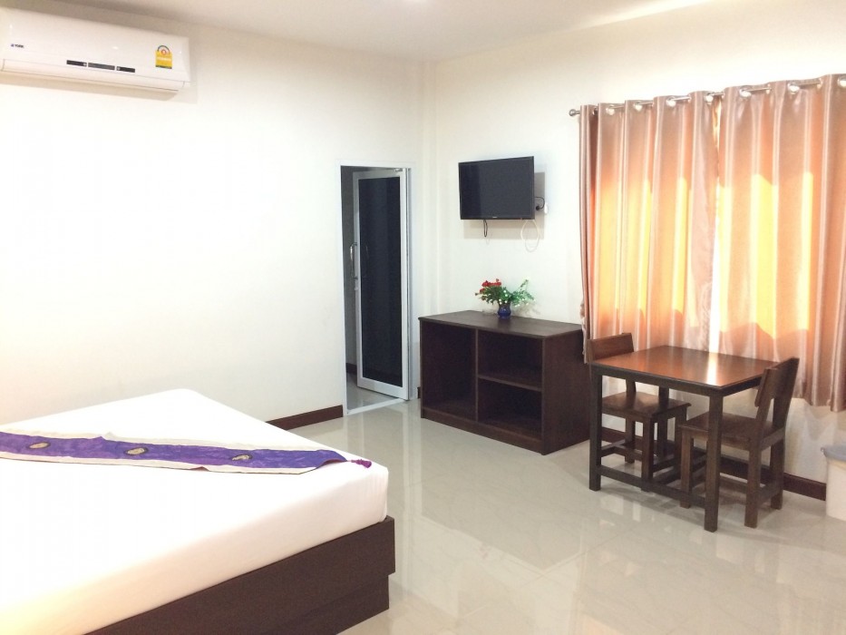 Phuket Airport Villa 24/80