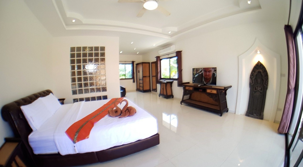 Hide Land Pattaya - Luxurious Tropical Villa 67/97