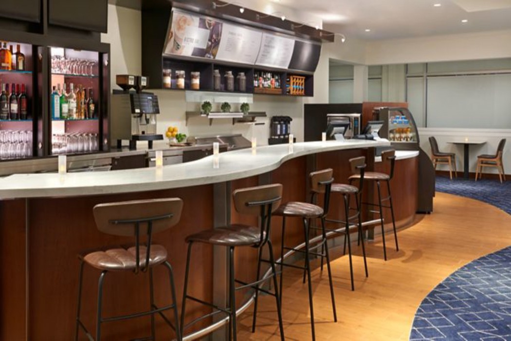 Courtyard by Marriott Ottawa Downtown 14/17