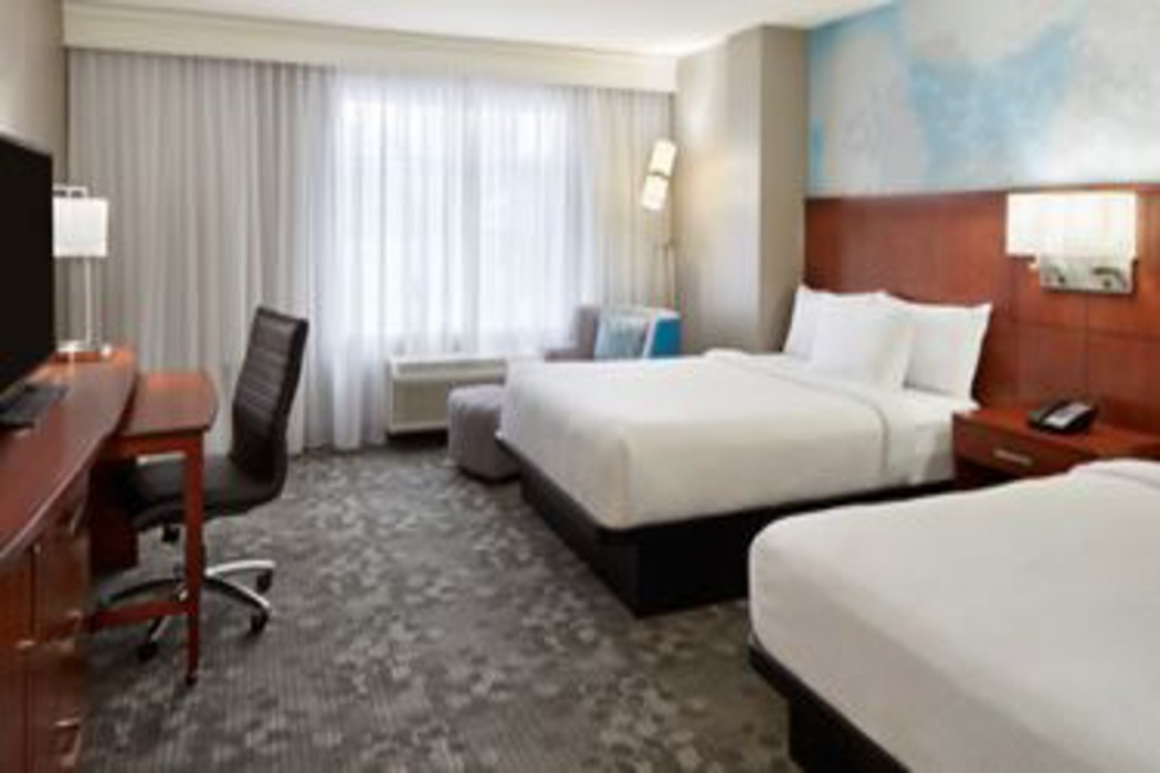 Courtyard by Marriott Ottawa Downtown 7/17