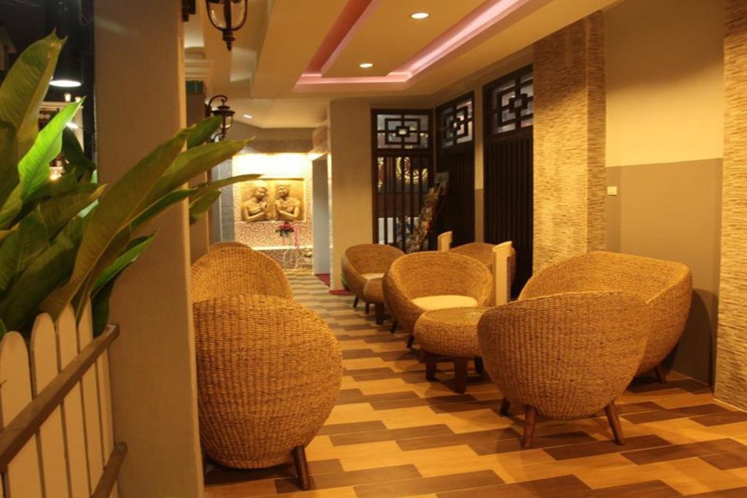 Home Place Guest House 24/49