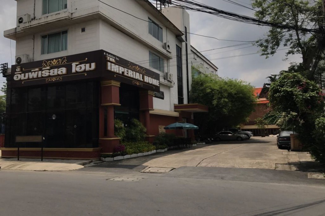 The Imperial Home Hotel 48/50