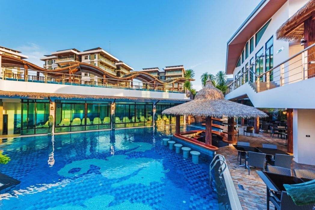 Chalong Miracle Lakeview Resort & Spa 68/100
