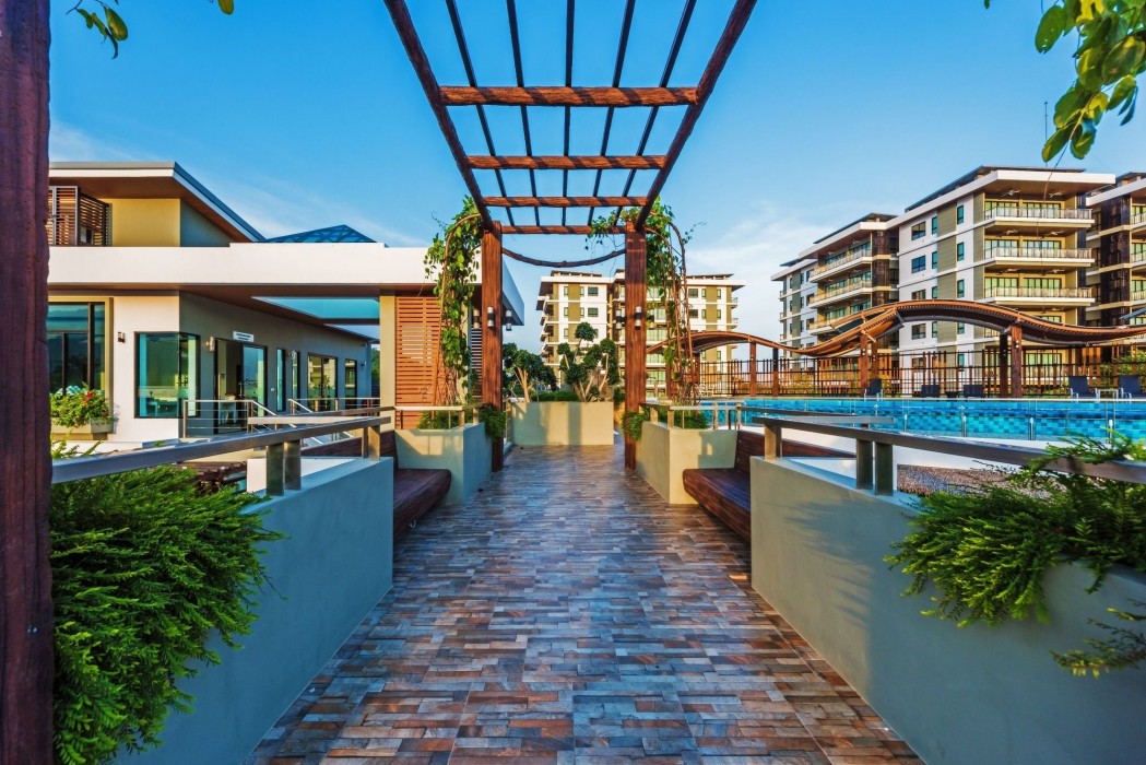 Chalong Miracle Lakeview Resort & Spa 63/100