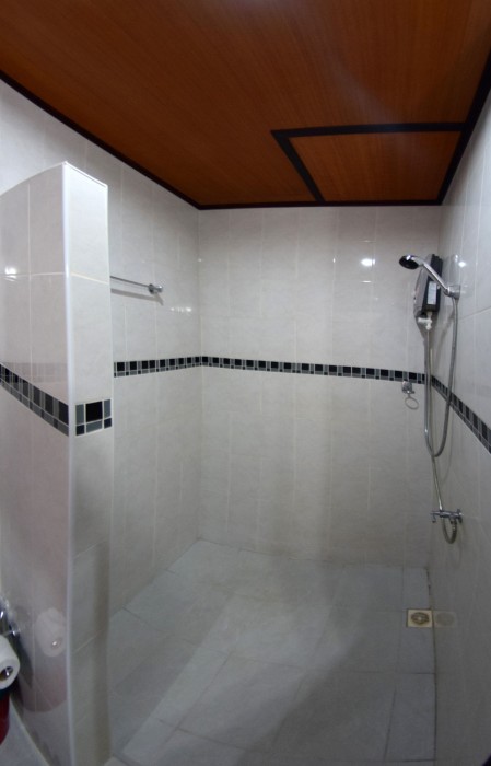 Vivi Boutique Room 18/51