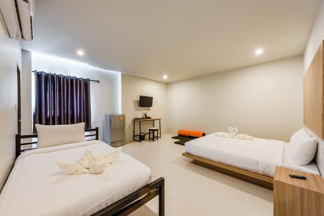 Phuket Marine Poshtel 43/100