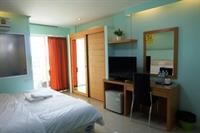 J Residence 32/46