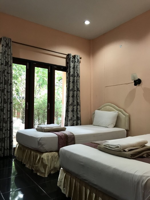 Green Leaf Resort 18/65