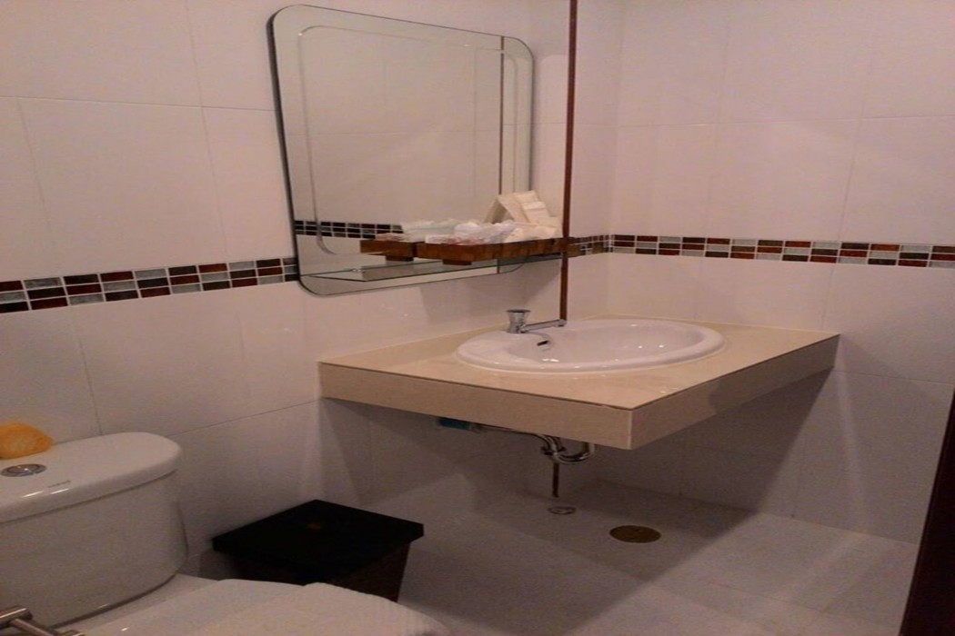 Sawadeelanna Hotel 24/63