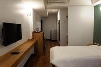 Cozy At 9 Hotel And Kitchen 40/85