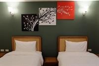 Cozy At 9 Hotel And Kitchen 57/85