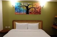 Cozy At 9 Hotel And Kitchen 63/85