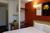 Cozy At 9 Hotel And Kitchen 29/85