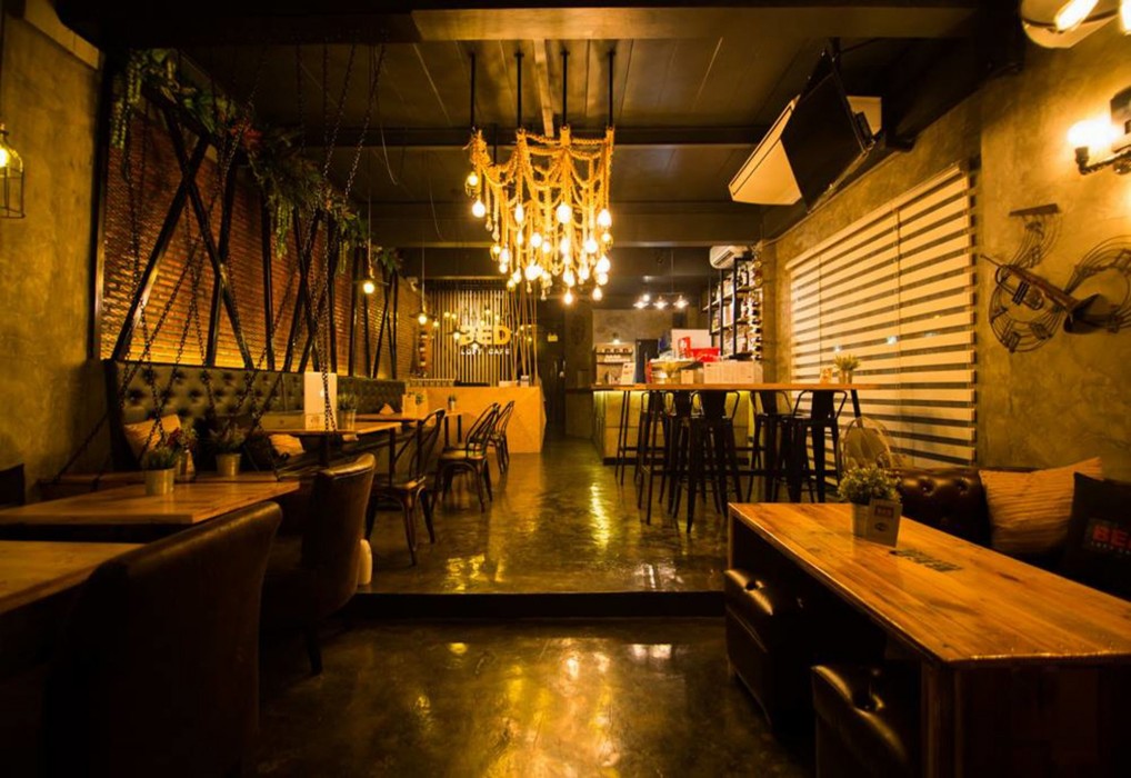 Bed Loft Cafe 16/63