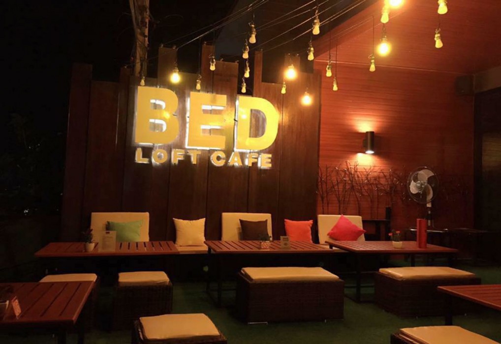 Bed Loft Cafe 34/63