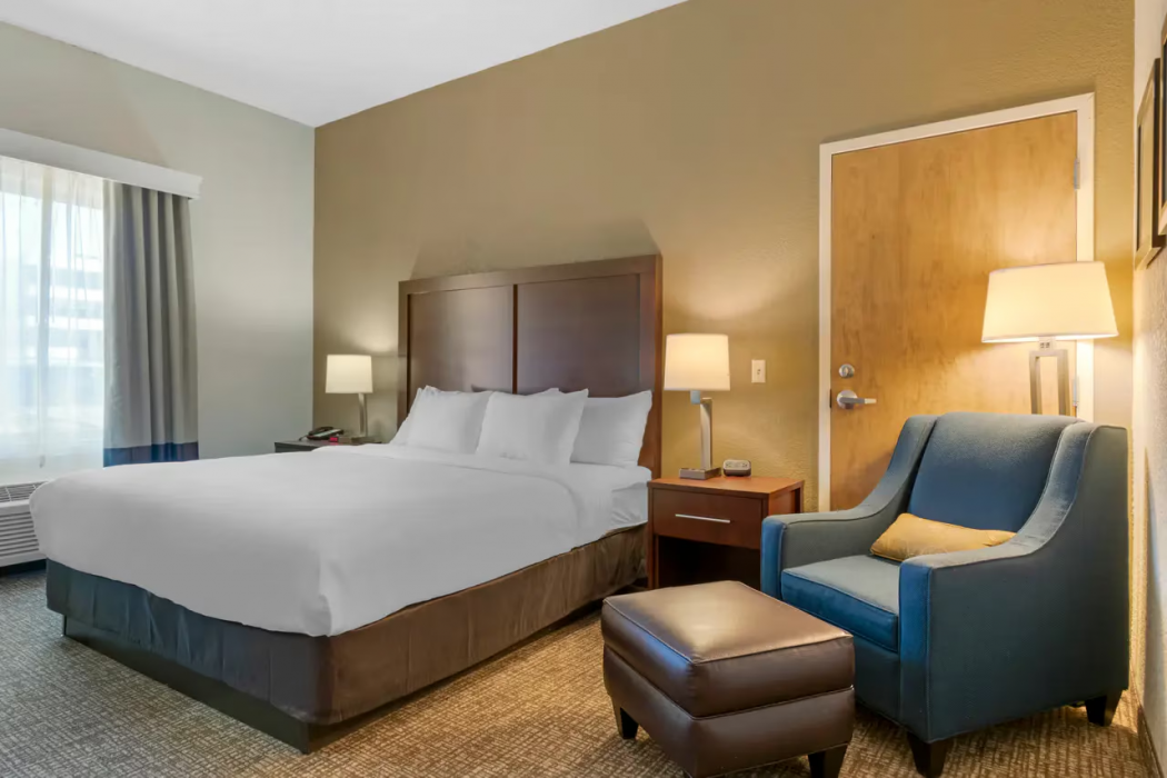 Room at Comfort Inn Mechanicsburg - Harrisburg South, MECHANICSBURG - PA