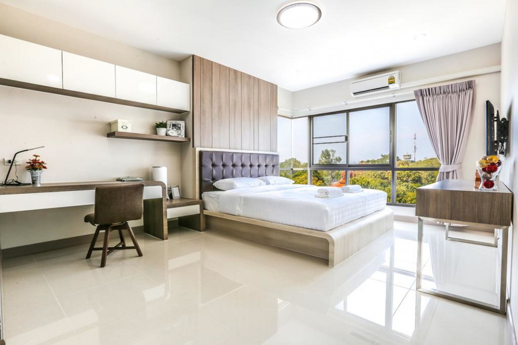 Central Place Serviced Apartment Angsila 18/71