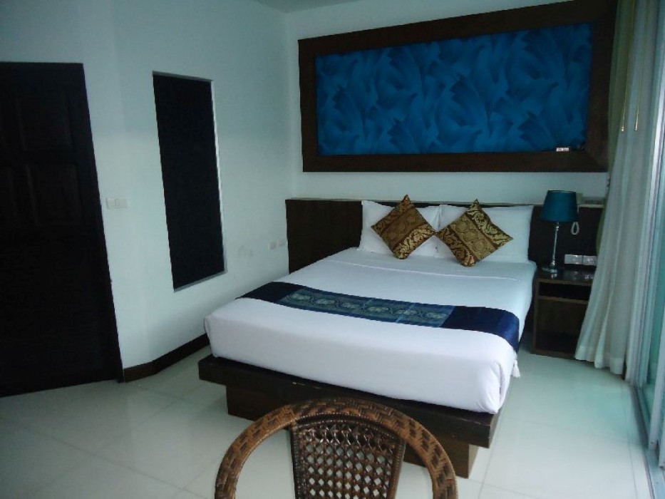 Melissa Kata Beach Resort 24/79