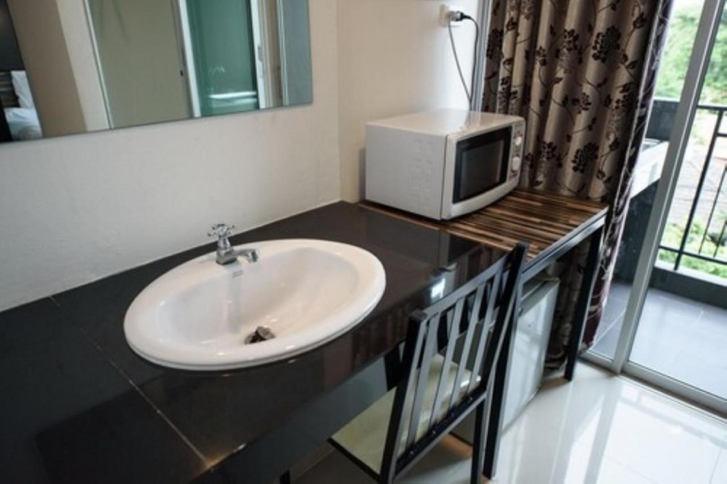 48 Metro Hotel Bangkok by ZUZU 41/101