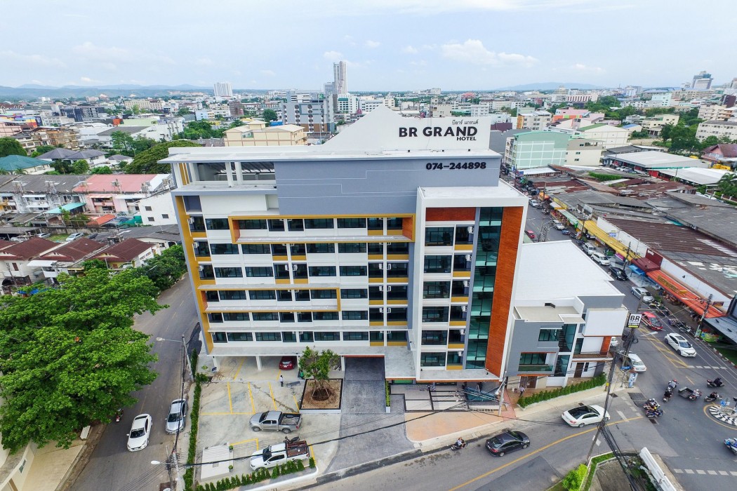 Br Grand Hotel 33/54
