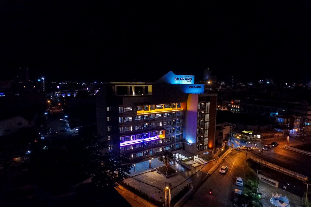 Br Grand Hotel 46/54
