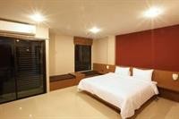 The Plubpla Serviced Apartment 25/42