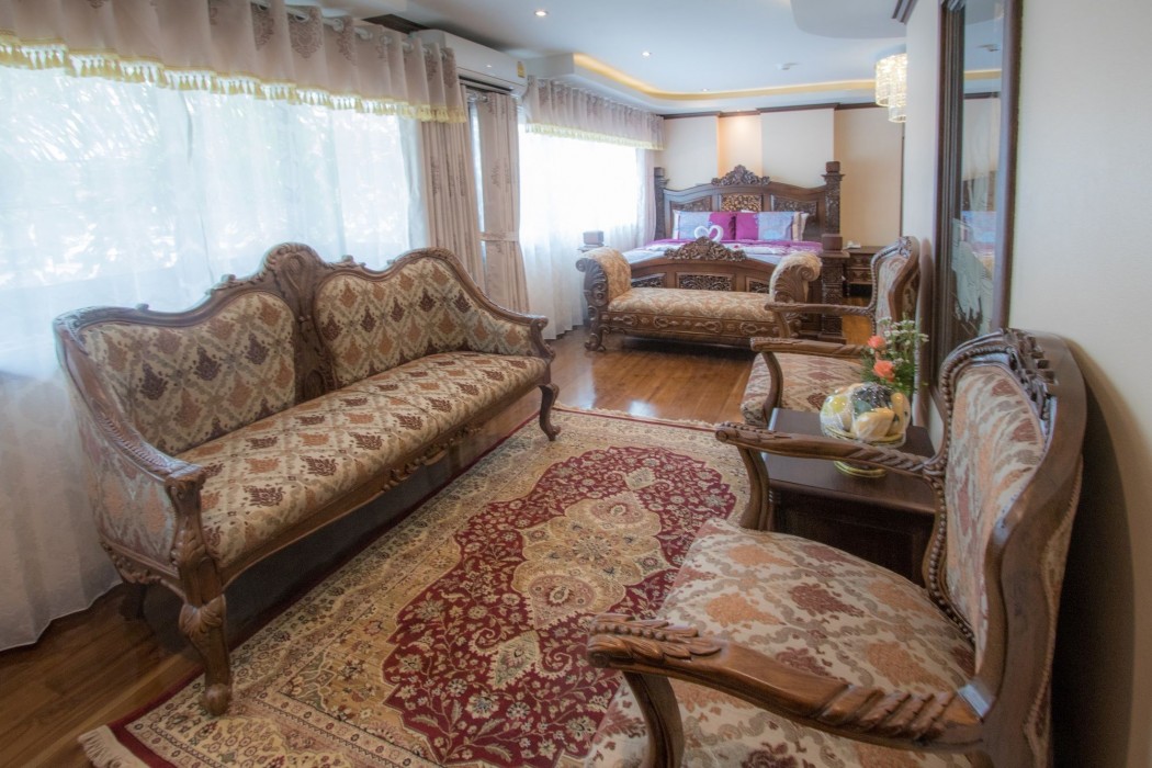 Thanyawintra Boutique & Spa 16/37