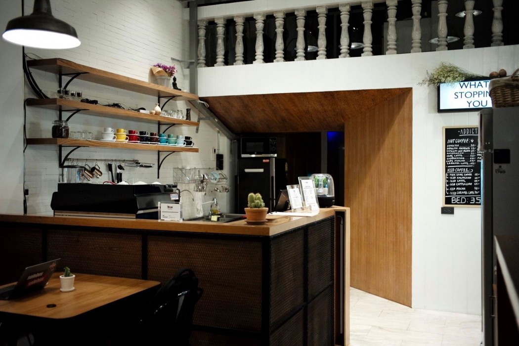 Bed Addict Hostel X Cafe 30/63