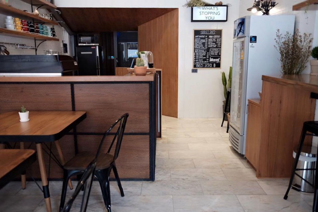 Bed Addict Hostel X Cafe 39/63