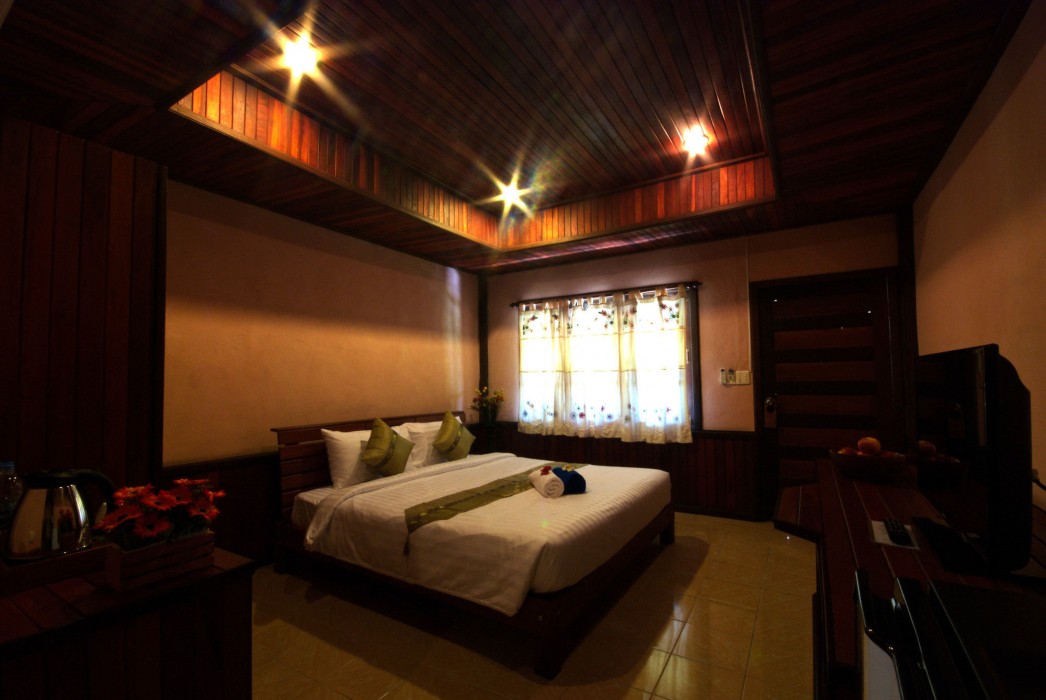 Sangsawan Palace Khaolak Hotel 70/98