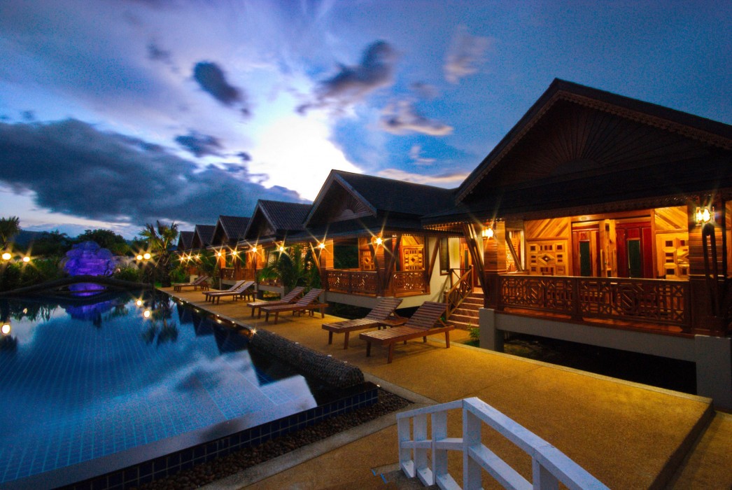 Sangsawan Palace Khaolak Hotel 55/98