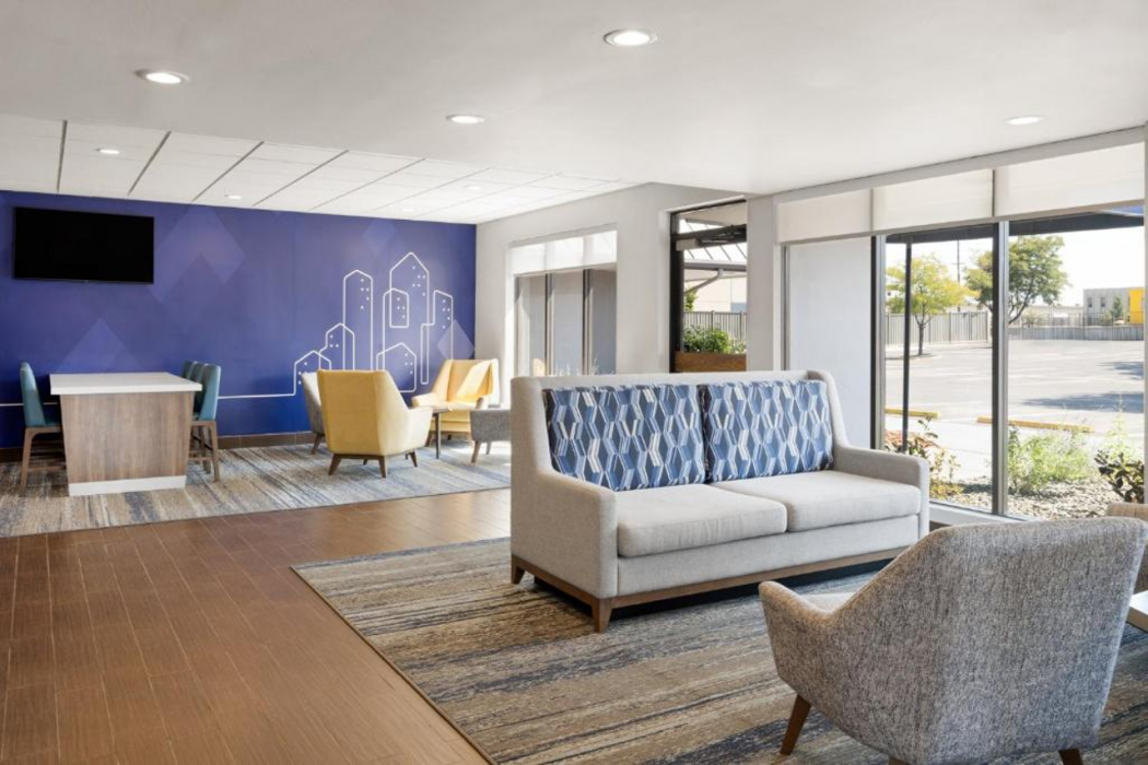 Holiday Inn Express Denver Central - North 27/64