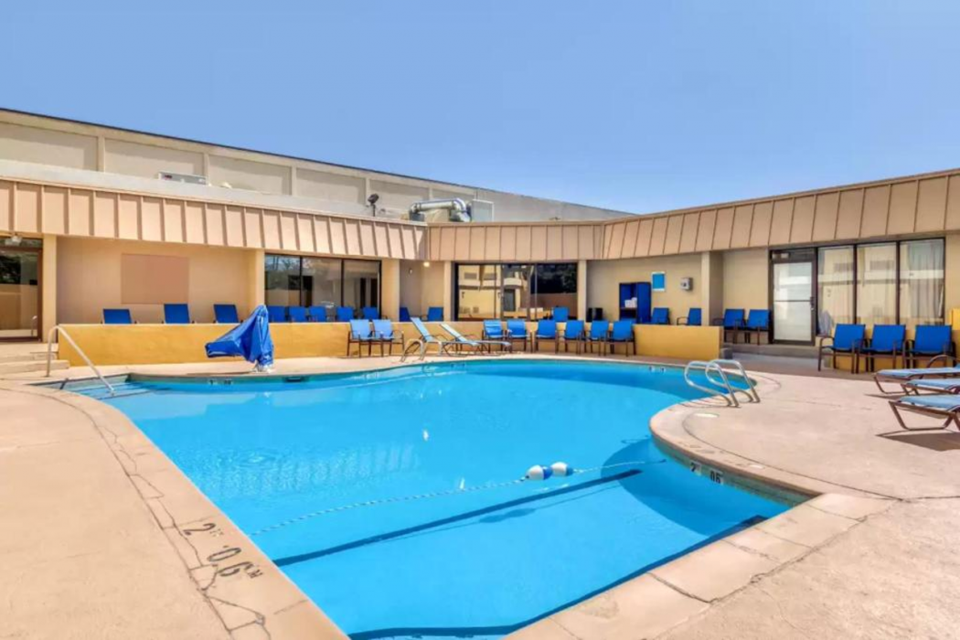 Holiday Inn Express Denver Central - North 36/64