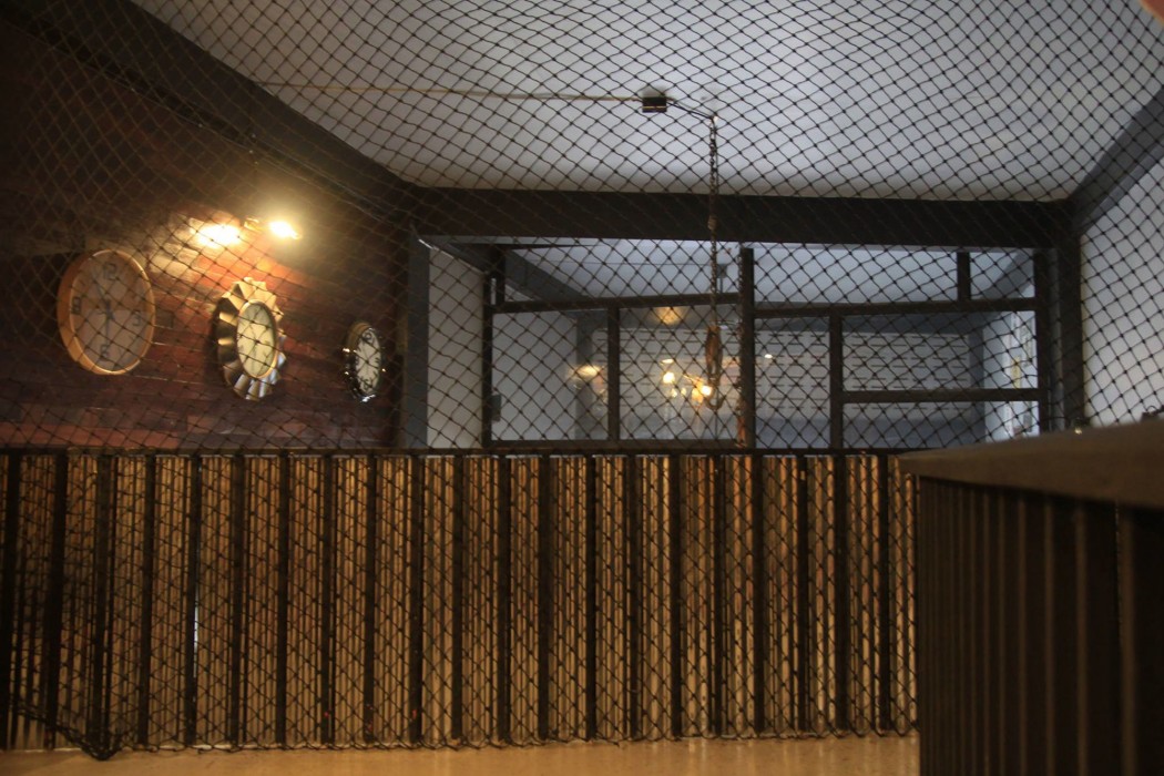 Raw Hostel 28/90
