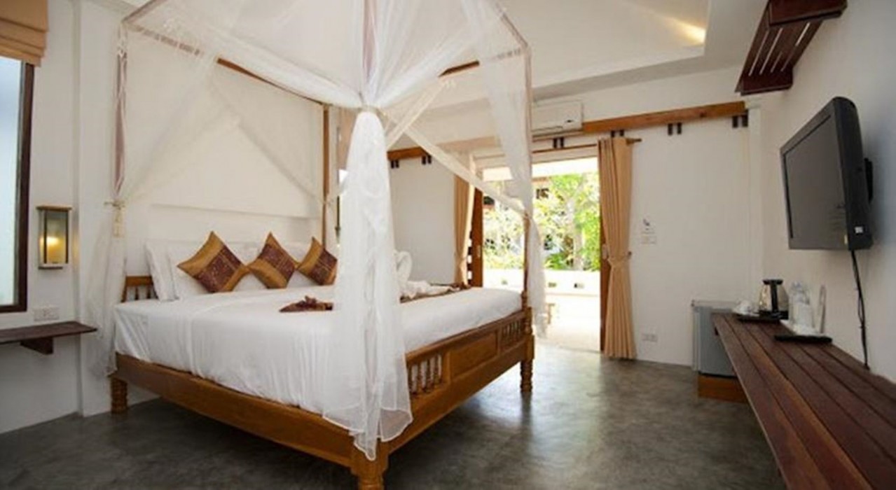 Sunshine Beach Resort 27/100