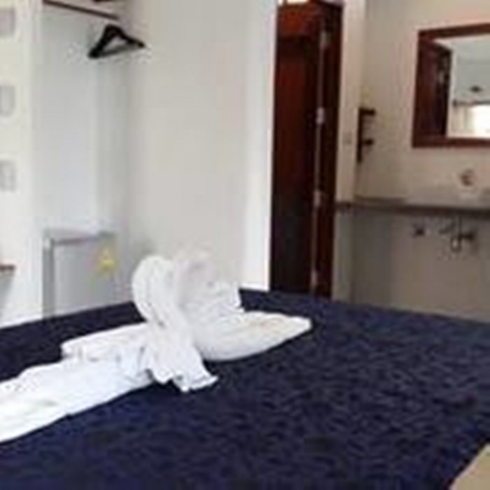 Sunshine Beach Resort 35/100