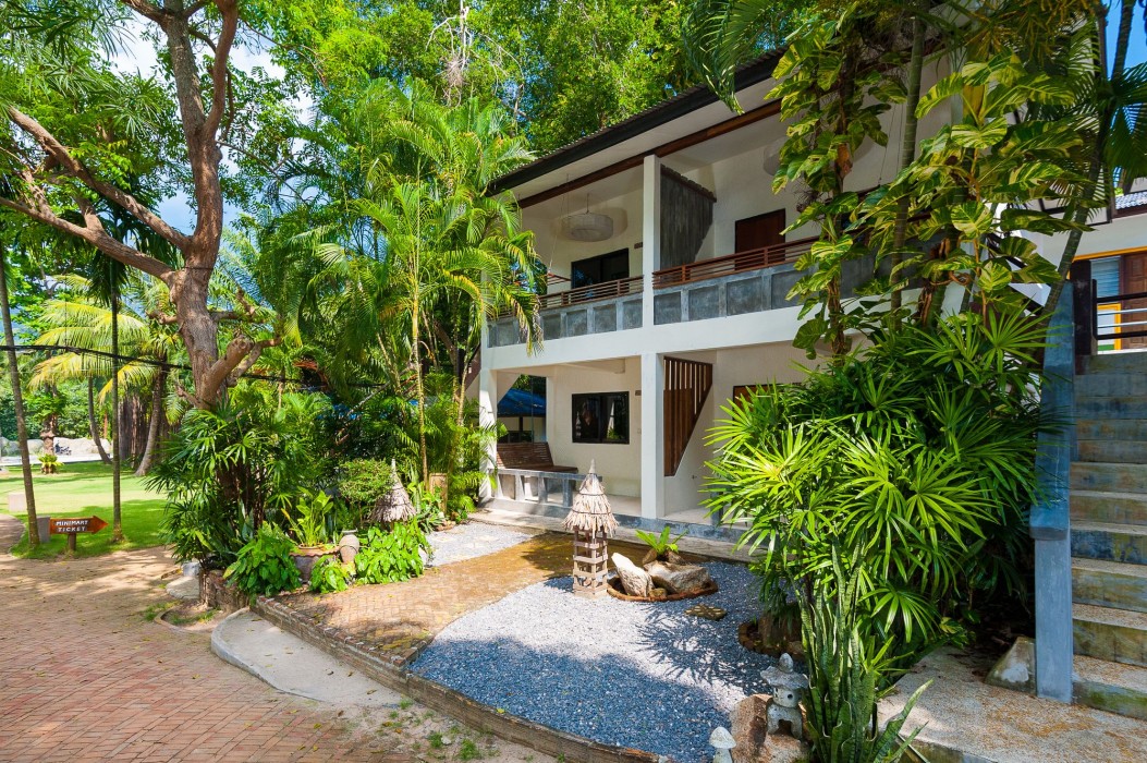 Sunshine Beach Resort 29/100