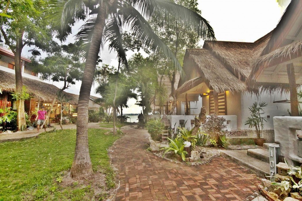 Sunshine Beach Resort 28/100