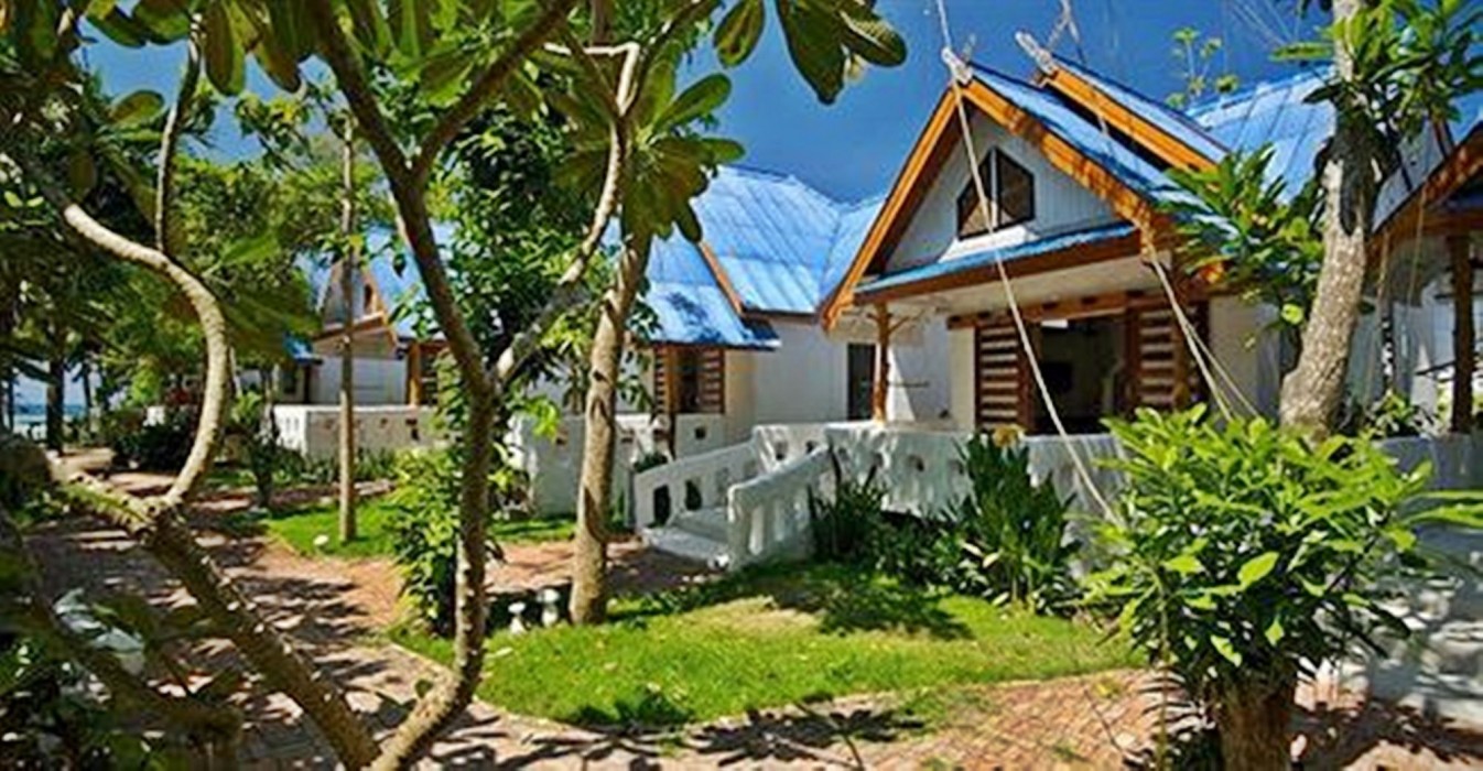 Sunshine Beach Resort 57/100