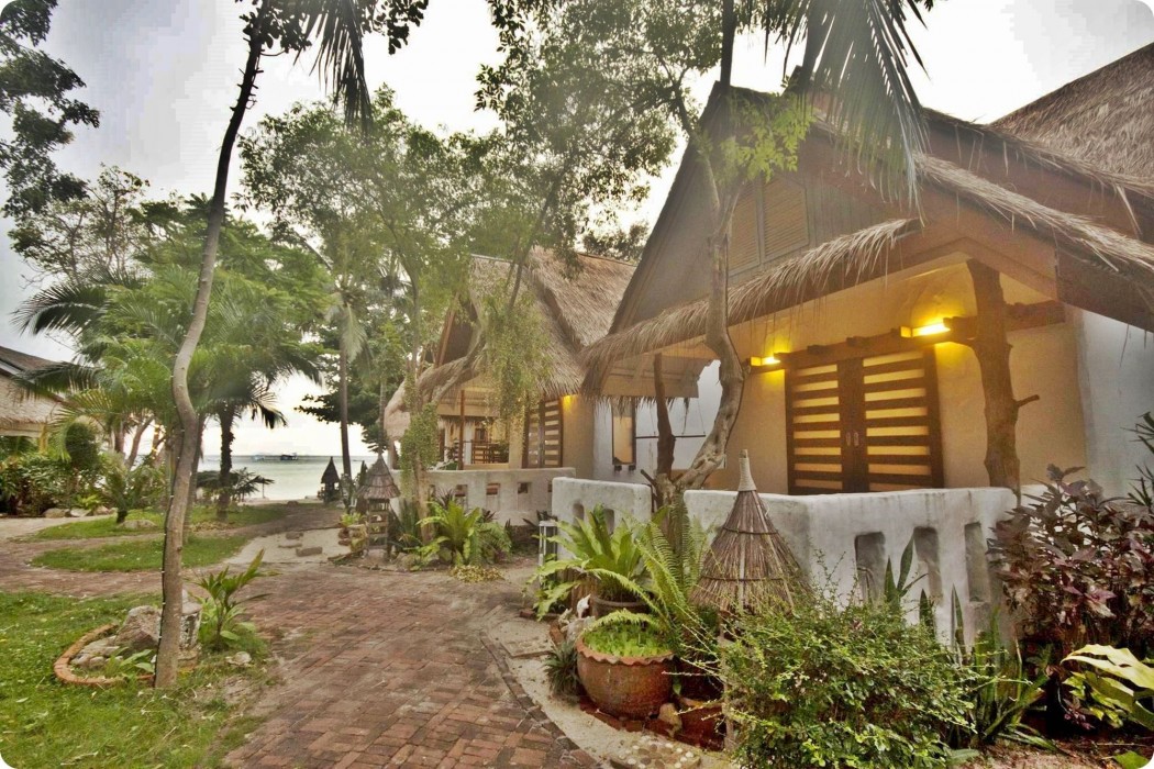 Sunshine Beach Resort 46/100