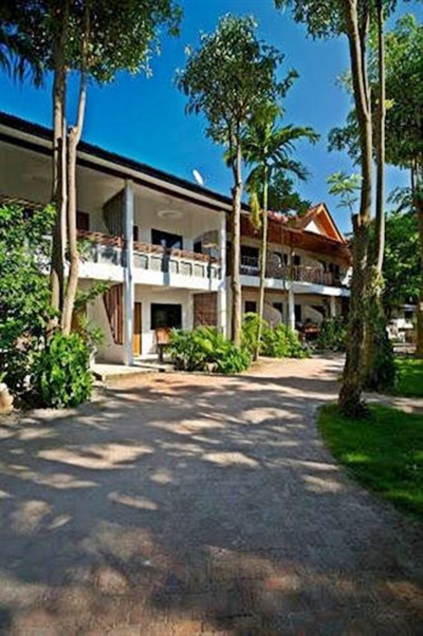 Sunshine Beach Resort 50/100