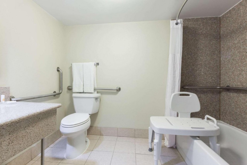 Days Inn by Wyndham Kenner/New Orleans Airport South 11/29