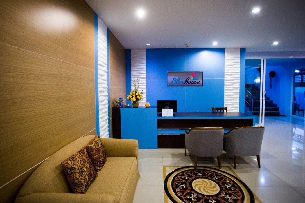 Bluehouse Boutique 34/54